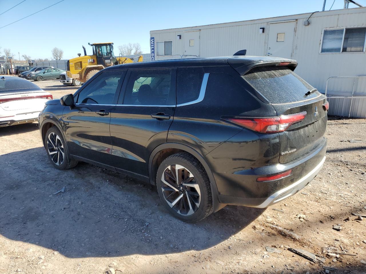 2023 Mitsubishi Outlander VIN JA4J3UA83PZ021383 Copart auction photo, front end / undercarriage damage thumbnail 2
