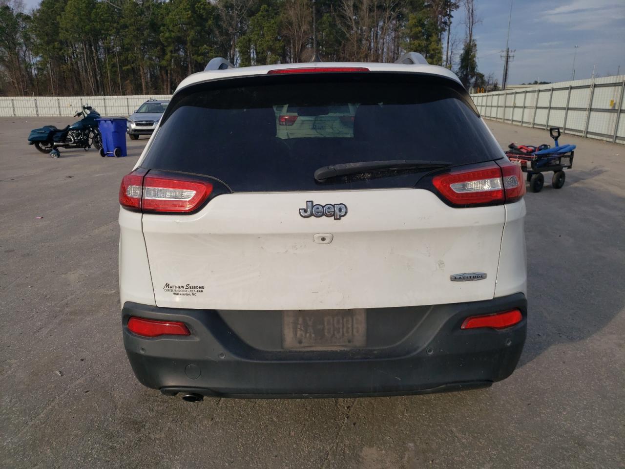 2018 Jeep Grand Cherokee VIN 1C4PJLCB2JD595101 Copart auction photo, all over damage thumbnail 6