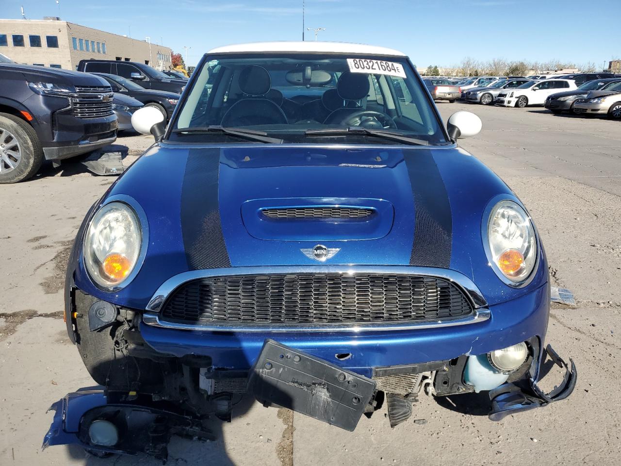 2009 MINI Cooper VIN WMWMF735X9TW82197 Copart auction photo, front end damage thumbnail 5