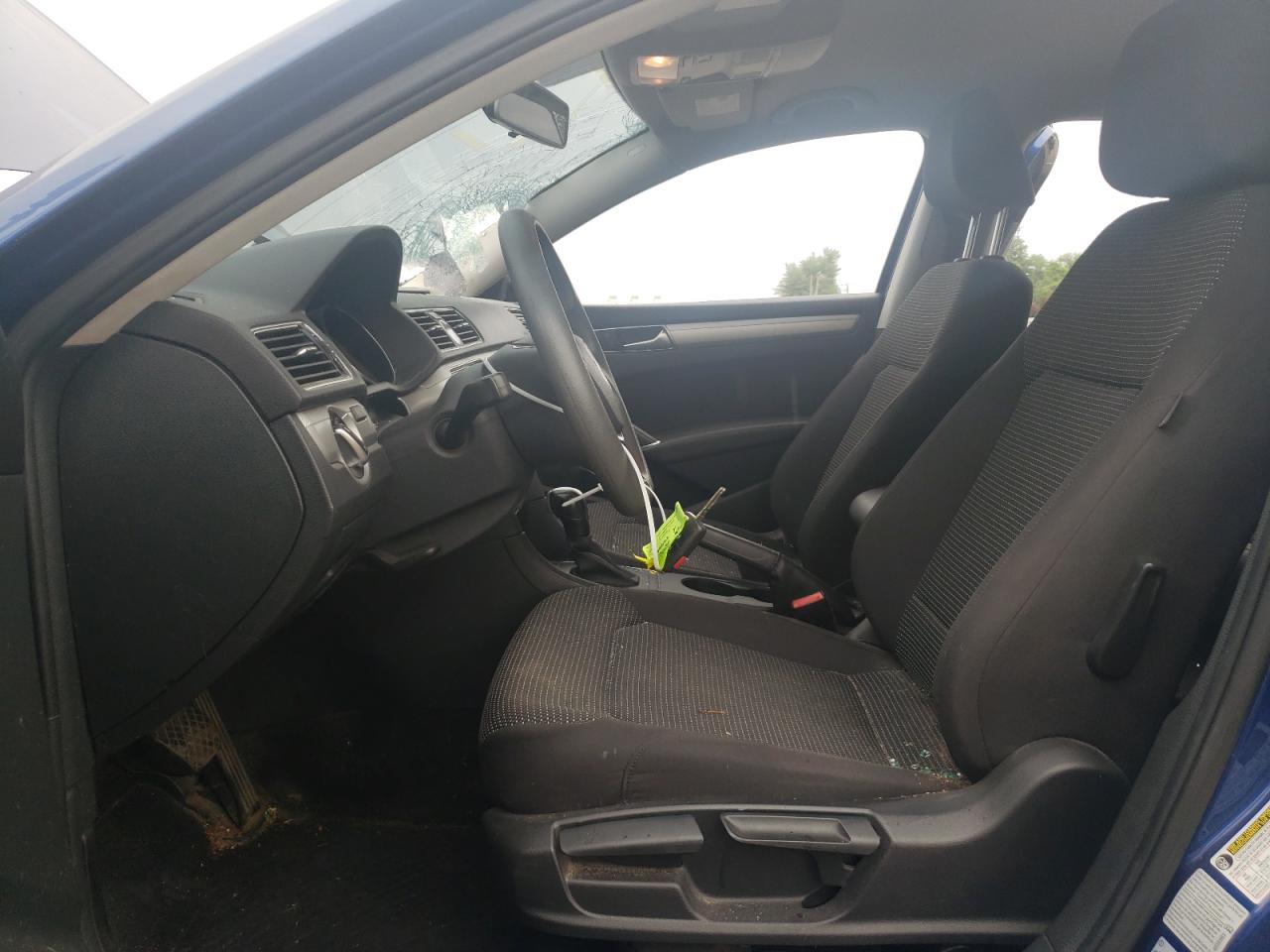 2017 Volkswagen Passat VIN 1VWAT7A3XHC046908 Copart auction photo, side / minor dent/scratches damage thumbnail 7