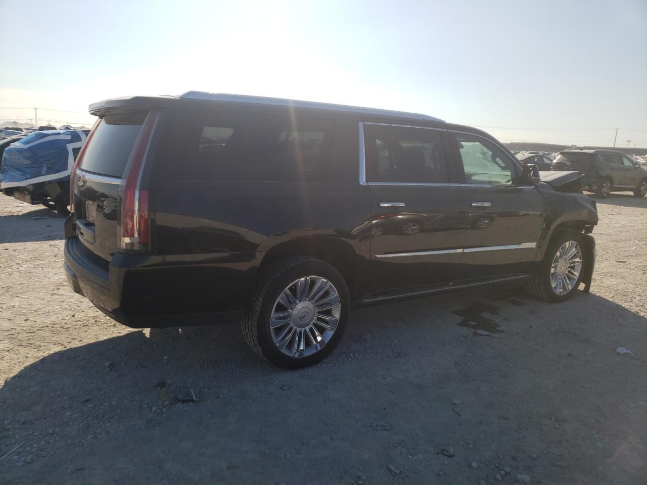 2020 Cadillac Escalade VIN 1GYS3KKJ2LR190590 Copart auction photo, front end damage thumbnail 3