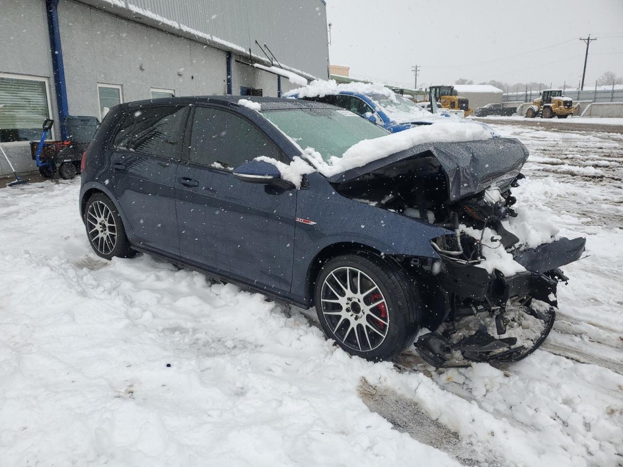 2017 Volkswagen GTI VIN 3VW4T7AU2HM068499 Copart auction photo, front end / undercarriage damage thumbnail 4