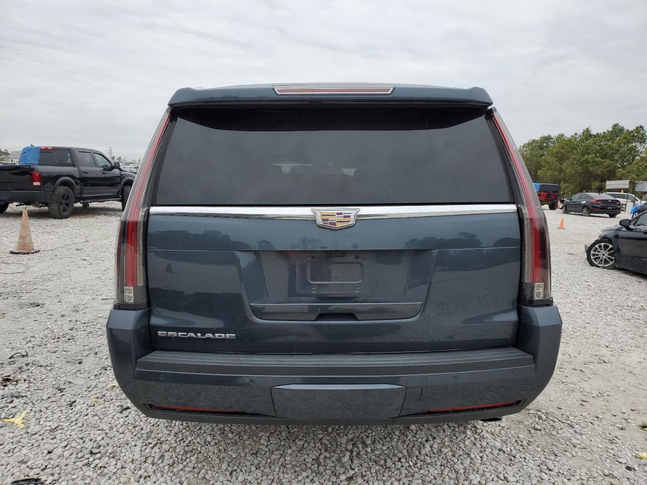 2019 Cadillac Escalade VIN 1GYS3JKJ9KR355933 Copart auction photo, front end / side damage thumbnail 6