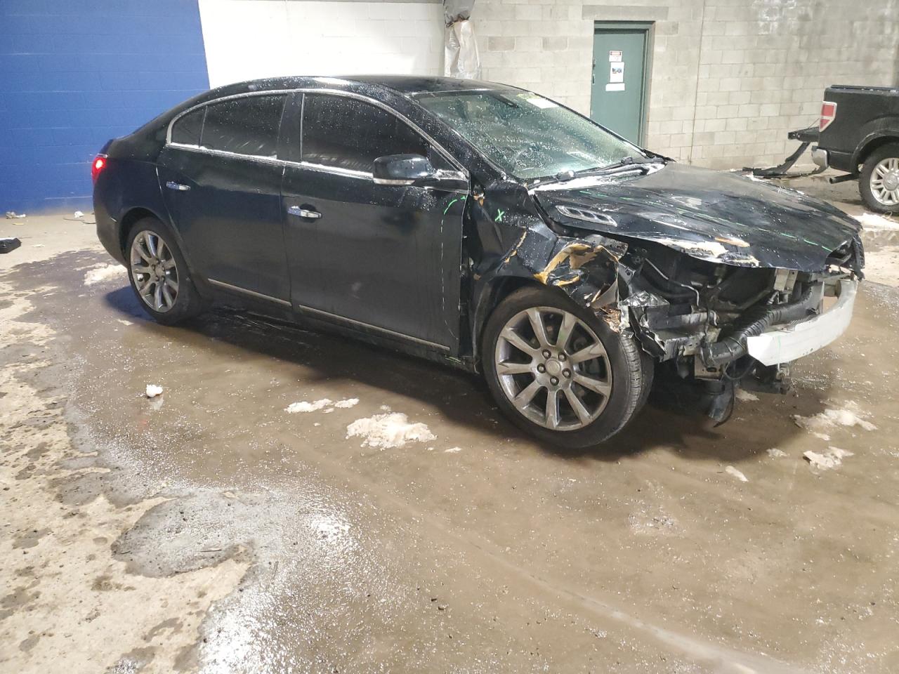 2014 Buick LaCrosse VIN 1G4GD5G35EF192919 Copart auction photo, front end damage thumbnail 4