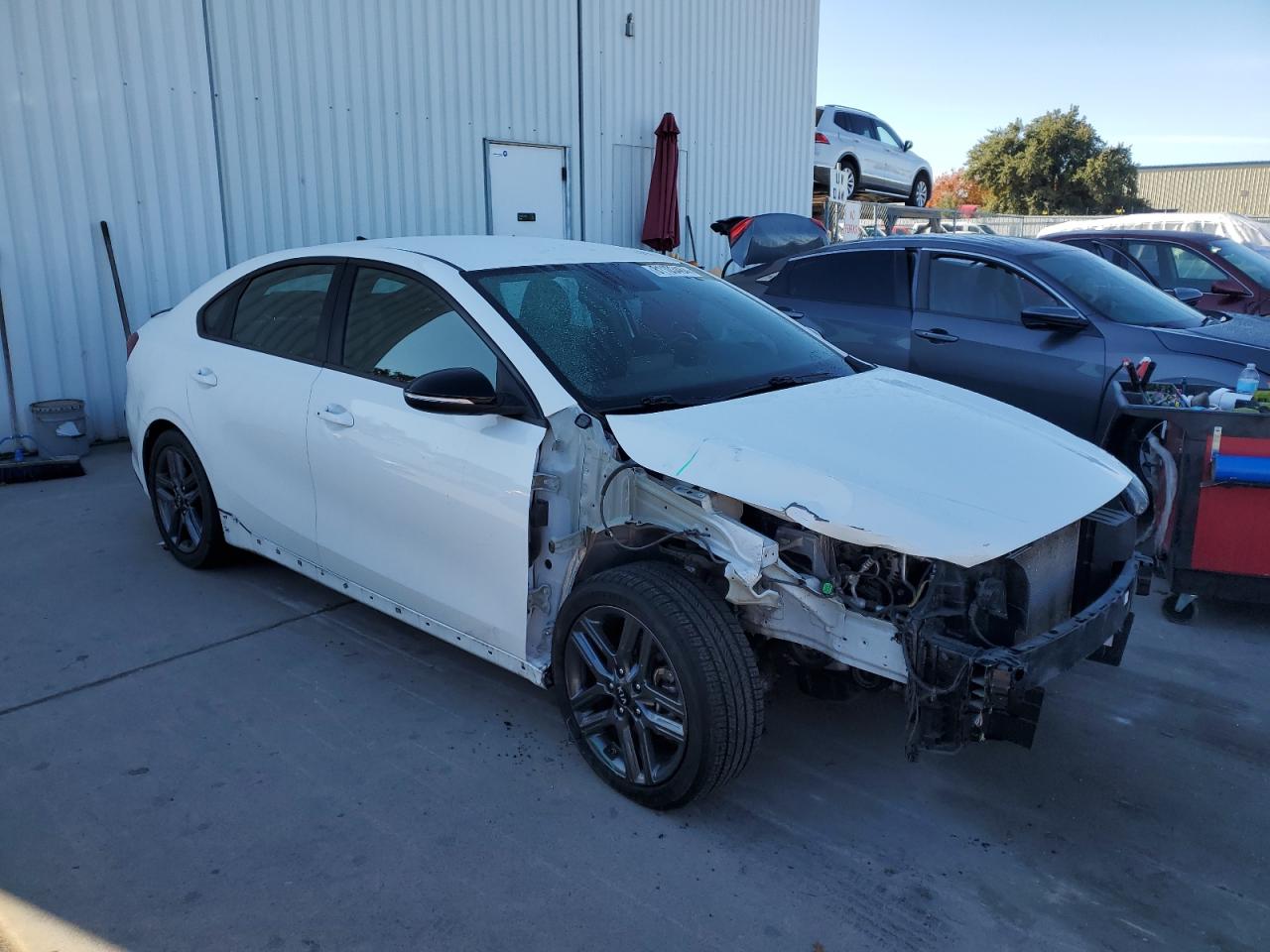 2020 KIA Forte VIN 3KPF34AD6LE157389 Copart auction photo, front end / side damage thumbnail 4