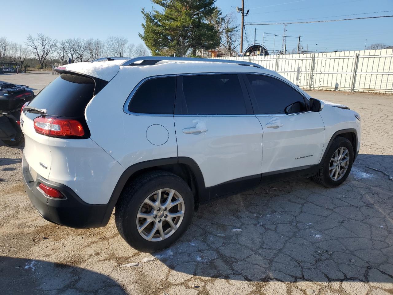 2017 Jeep Grand Cherokee VIN 1C4PJMCB2HW532357 Copart auction photo, front end damage thumbnail 3