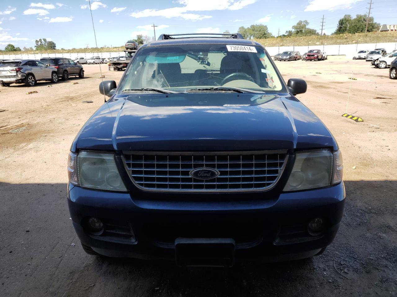 2005 Ford Explorer VIN 1FMDU73K95ZA37977 Copart auction photo, side / front end damage thumbnail 5