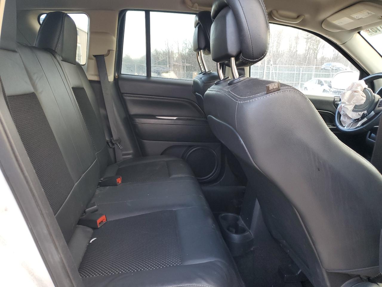 2015 Jeep Compass VIN 1C4NJDEB3FD106626 Copart auction photo, front end / side damage thumbnail 11