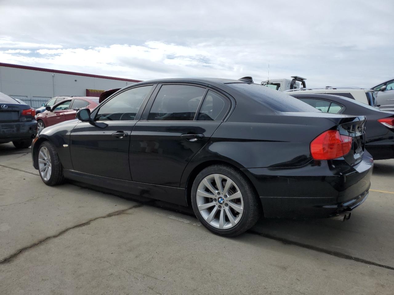 2011 BMW 3er VIN WBAPH5C53BA446925 Copart auction photo, minor dent/scratches damage thumbnail 2