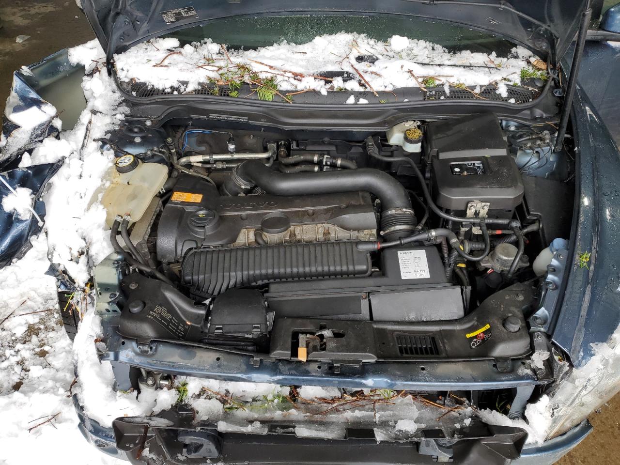 2011 Volvo C30 VIN YV1672MK5B2207742 Copart auction photo, front end / undercarriage damage thumbnail 13
