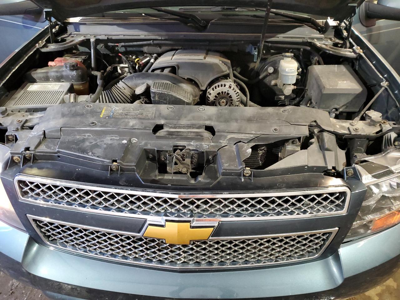 2008 Chevrolet Tahoe VIN 1GNFK130X8R156681 Copart auction photo, front end / minor dent/scratches damage thumbnail 12