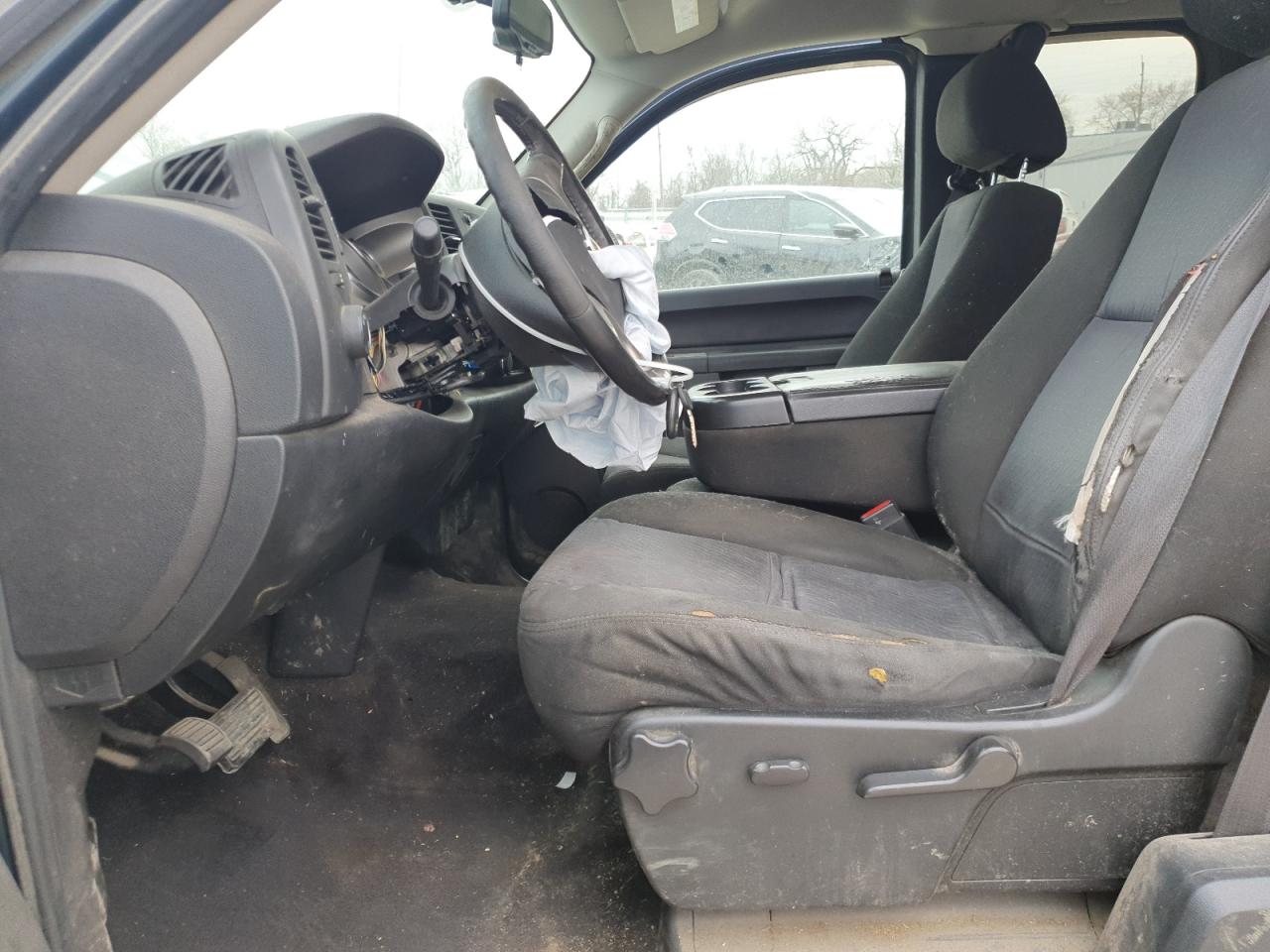 2011 Chevrolet Silverado VIN 1GCRKSE34BZ122116 Copart auction photo, front end damage thumbnail 7