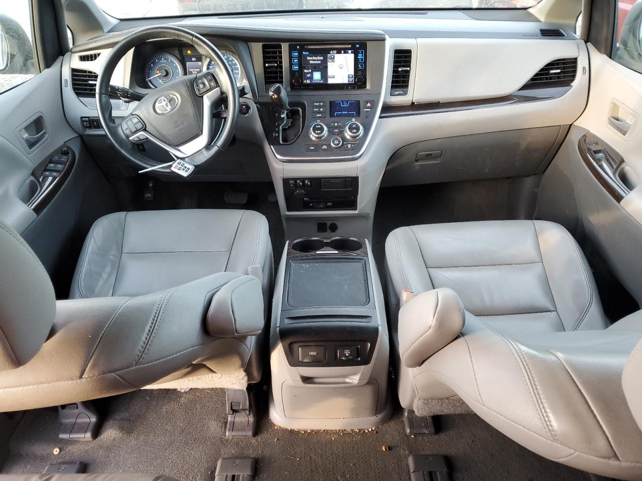 2017 Toyota Sienna VIN 5TDDZ3DC5HS159506 Copart auction photo, front end / undercarriage damage thumbnail 8
