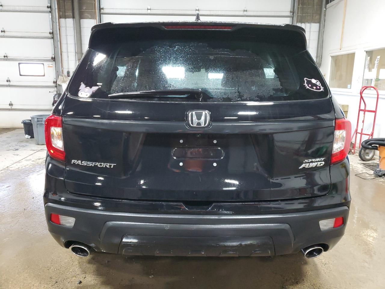 2021 Honda Passport VIN 5FNYF8H25MB043181 Copart auction photo, front end damage thumbnail 6