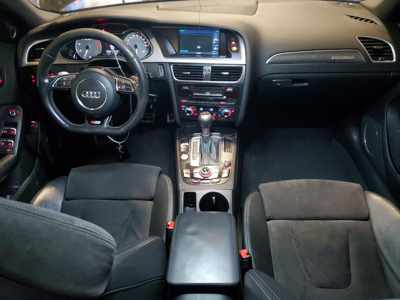 2014 Audi RS4 VIN WAUBGAFL6EA056079 Copart auction photo, front end / side damage thumbnail 8