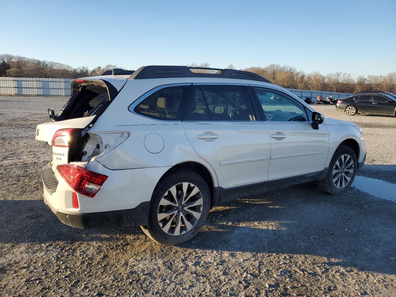 2017 Subaru Outback VIN 4S4BSENC5H3403268 Copart auction photo, rear end / front end damage thumbnail 3