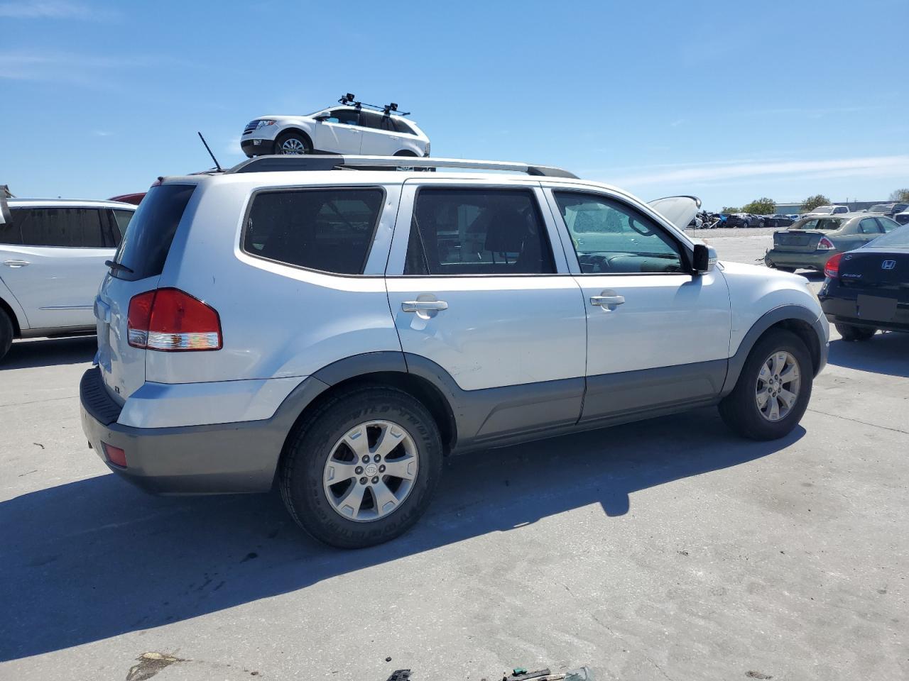 2009 KIA Mohave (borrego) VIN KNDJJ741595032228 Copart auction photo, rear end damage thumbnail 3