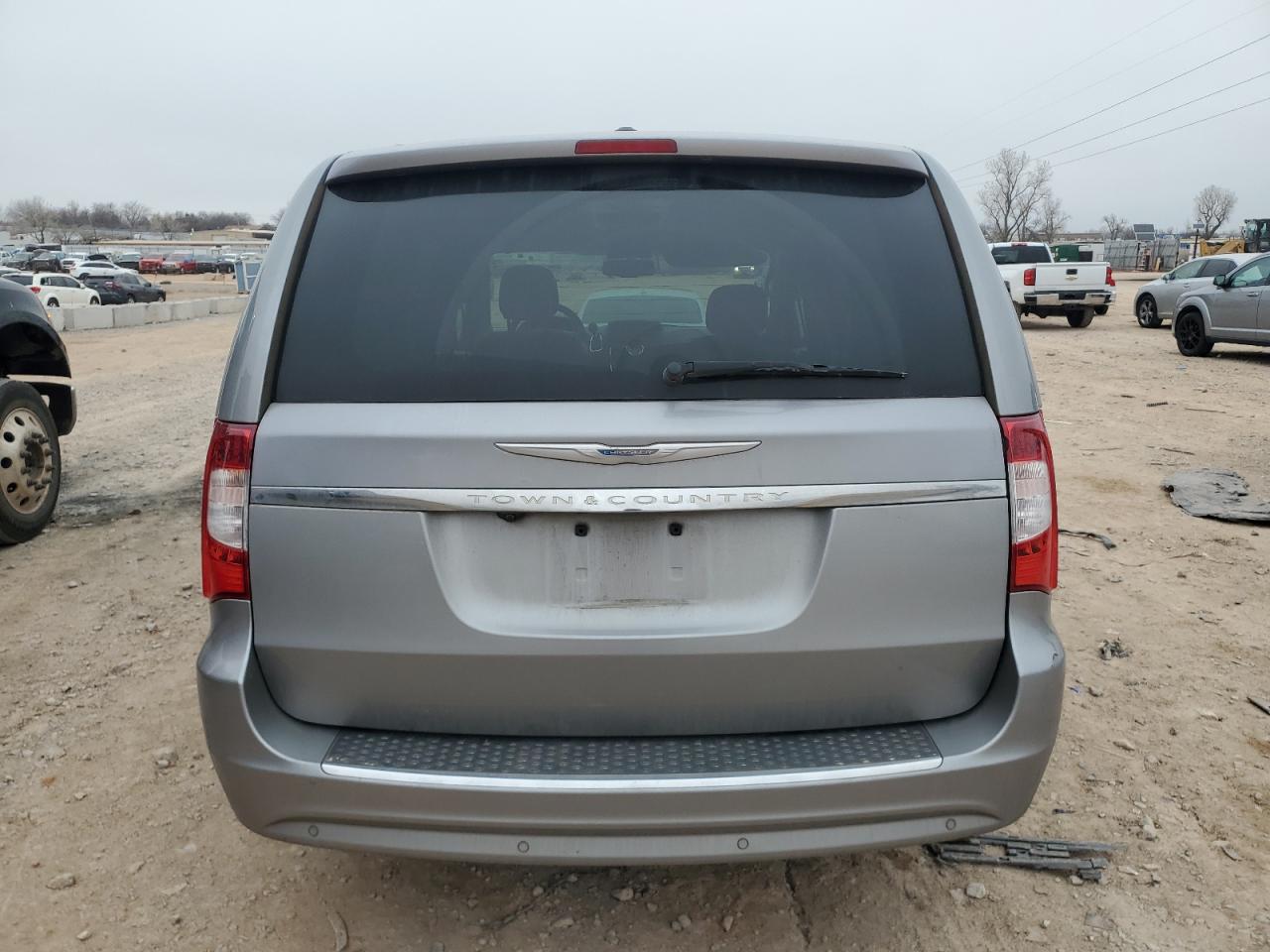 2013 Chrysler Town & Country VIN 2C4RC1CG9DR818500 Copart auction photo, front end / minor dent/scratches damage thumbnail 6