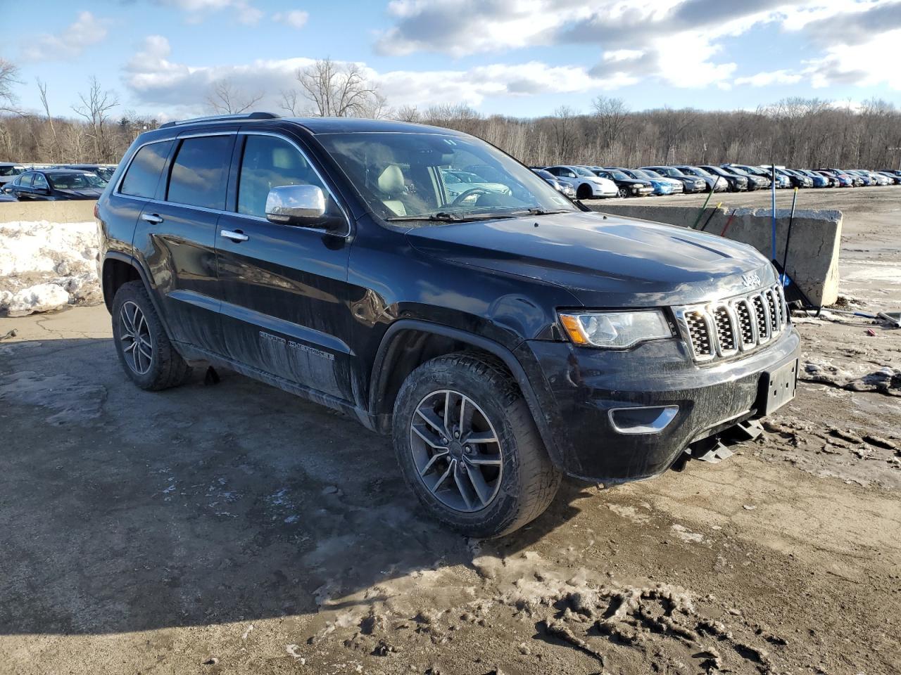 2020 Jeep Grand Cherokee VIN 1C4RJFBG3LC207597 Copart auction photo, front end / minor dent/scratches damage thumbnail 4