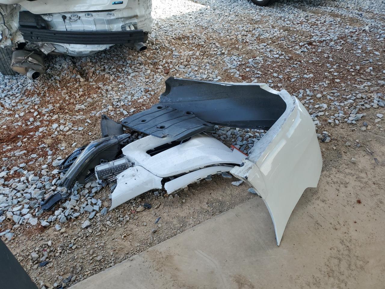 2015 Nissan Altima VIN 1N4AL3AP8FN354469 Copart auction photo, rear end damage thumbnail 14