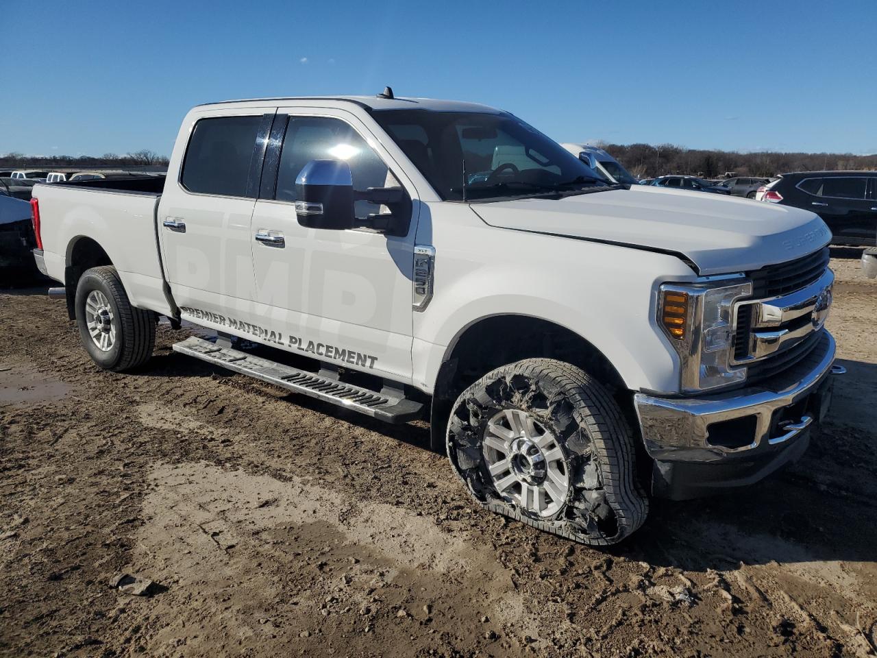 2019 Ford F250 VIN 1FT7W2B63KEG86423 Copart auction photo, front end / side damage thumbnail 4