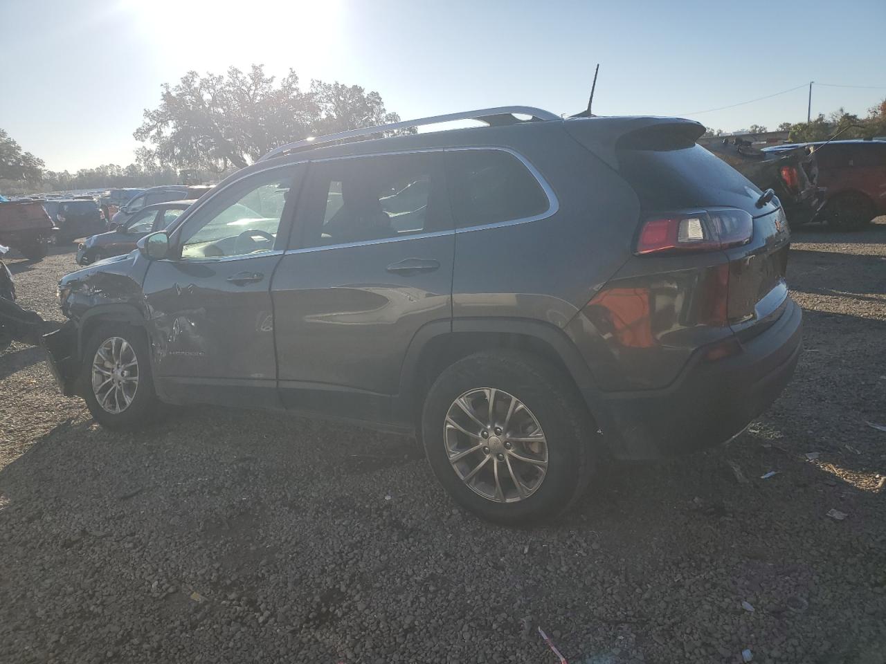 2019 Jeep Grand Cherokee VIN 1C4PJLLX3KD130128 Copart auction photo, frame damage / all over damage thumbnail 2