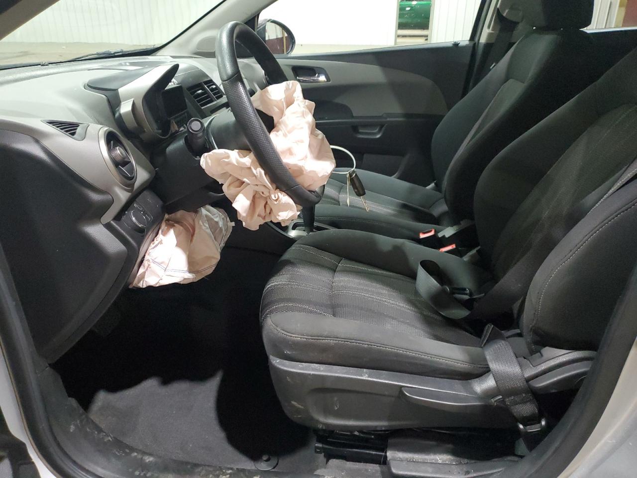2016 Chevrolet Sonic VIN 1G1JC5SH2G4152756 Copart auction photo, front end / minor dent/scratches damage thumbnail 7