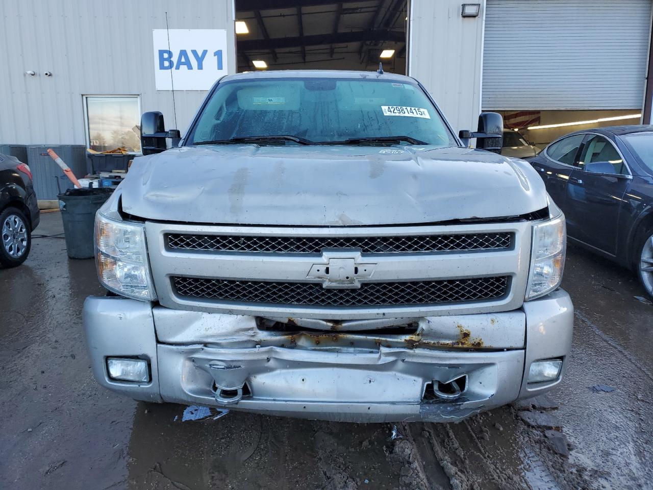 2009 Chevrolet Silverado VIN 1GCEK29059Z229118 Copart auction photo, front end / rear end damage thumbnail 5