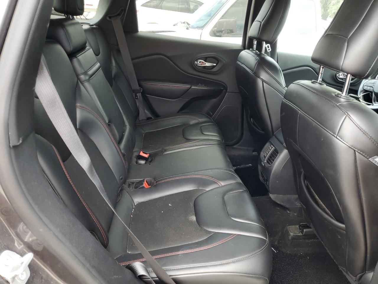 2019 Jeep Cherokee VIN 1C4PJMBX6KD401691 Copart auction photo, water/flood damage thumbnail 11
