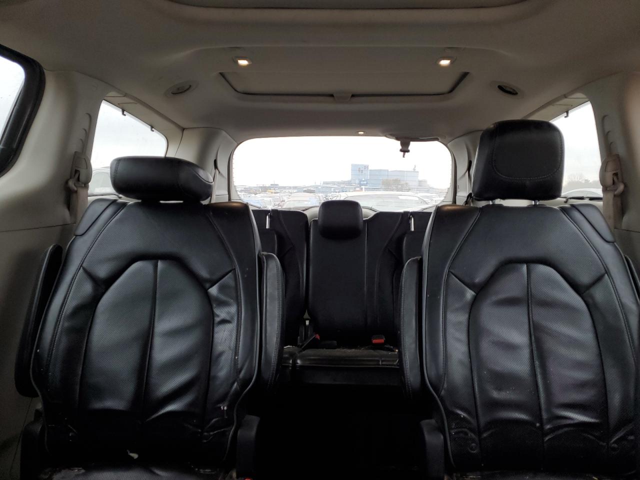 2017 Chrysler Pacifica VIN 2C4RC1GG3HR763218 Copart auction photo, front end / top/roof damage thumbnail 10