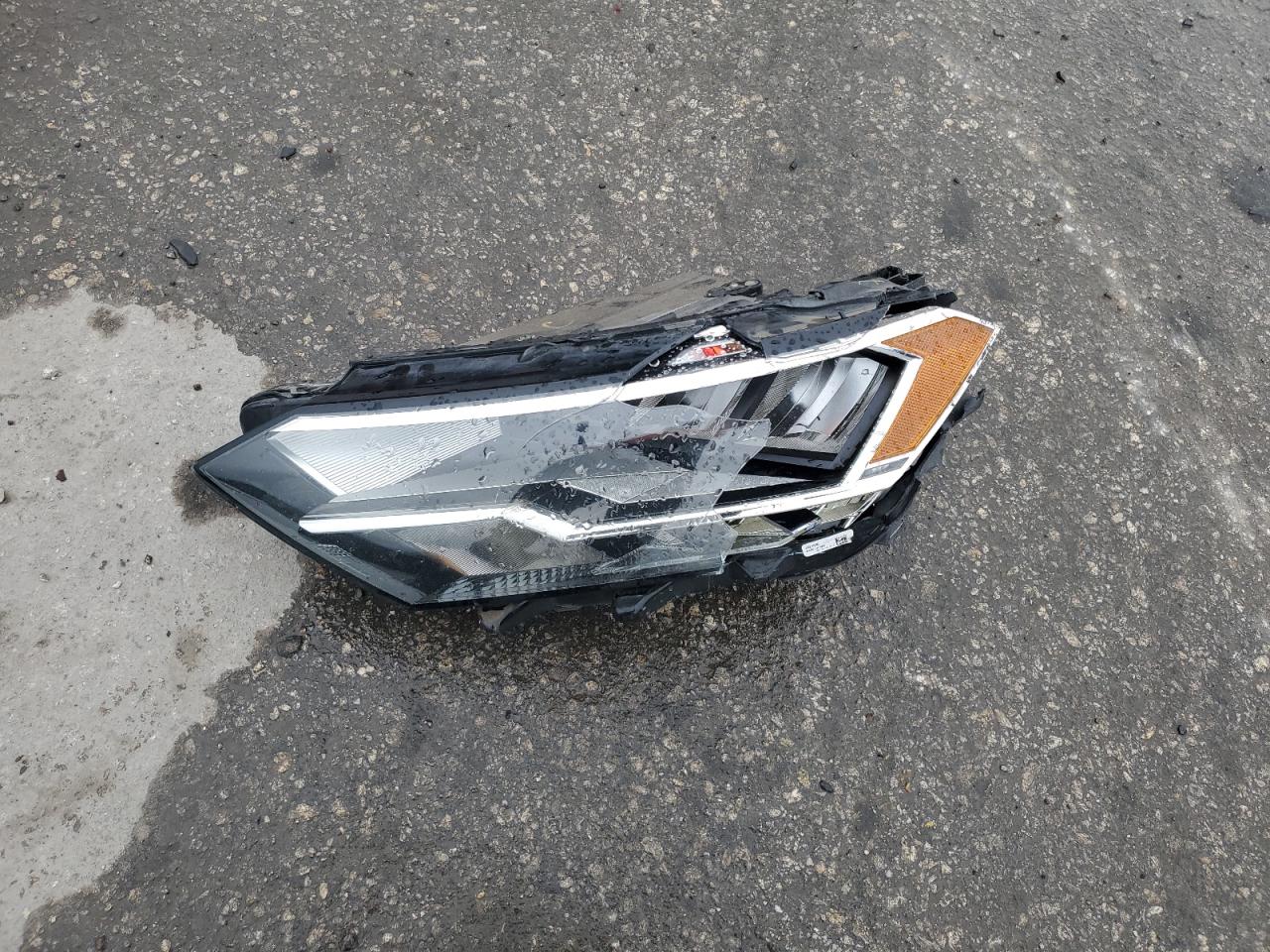 2019 Volkswagen Jetta VIN 3VWC57BU1KM127361 Copart auction photo, front end / side damage thumbnail 12