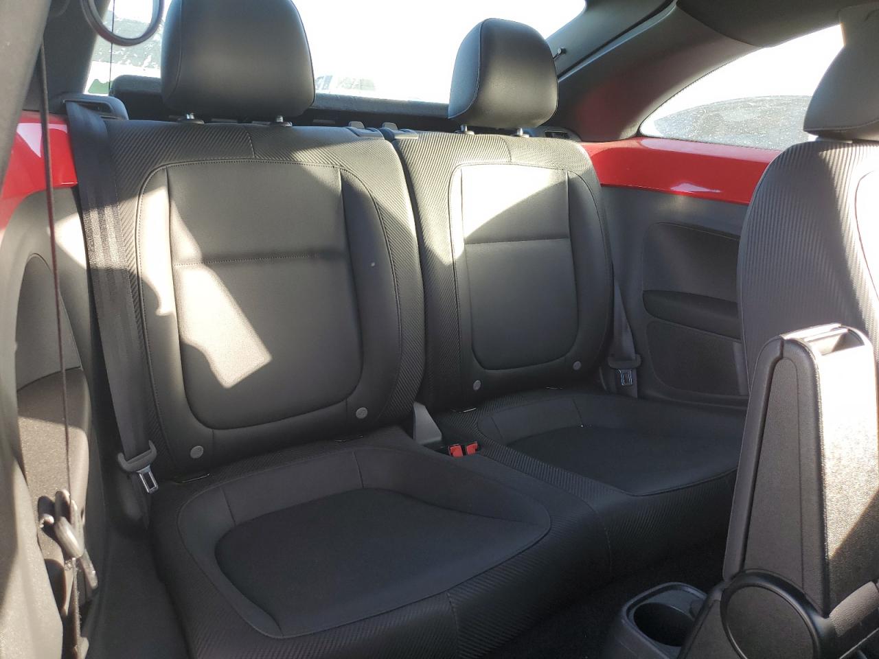 2014 Volkswagen Beetle VIN 3VWJP7AT6EM624923 Copart auction photo, water/flood damage thumbnail 10