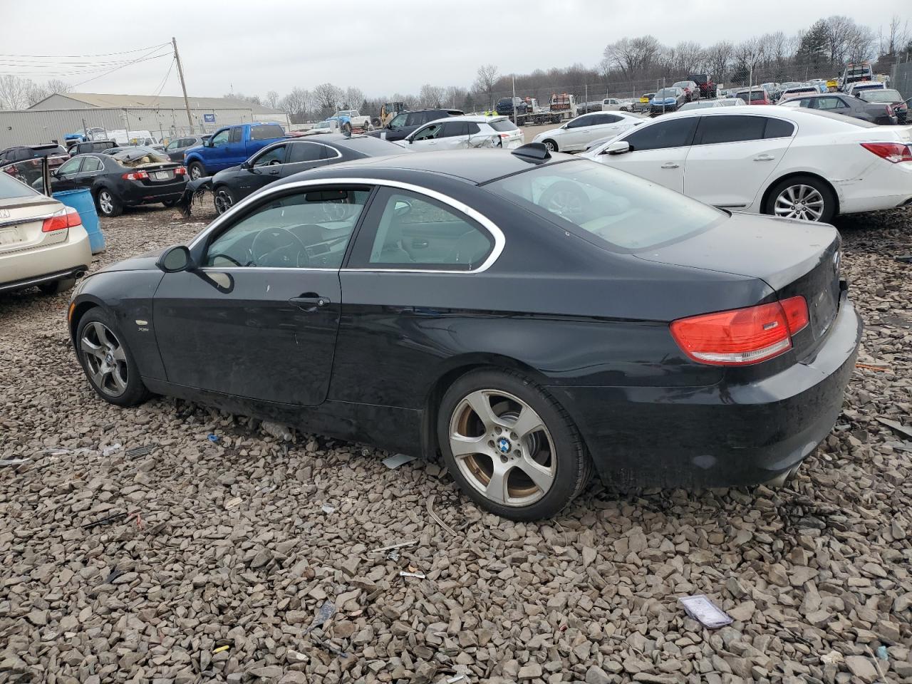 2009 BMW 3er VIN WBAWV53529P080001 Copart auction photo, rear end damage thumbnail 2