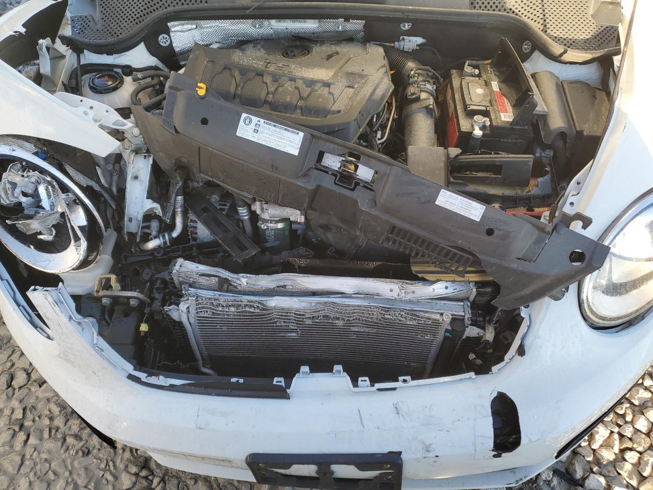 2019 Volkswagen Beetle VIN 3VWFD7AT7KM706430 Copart auction photo, front end damage thumbnail 12