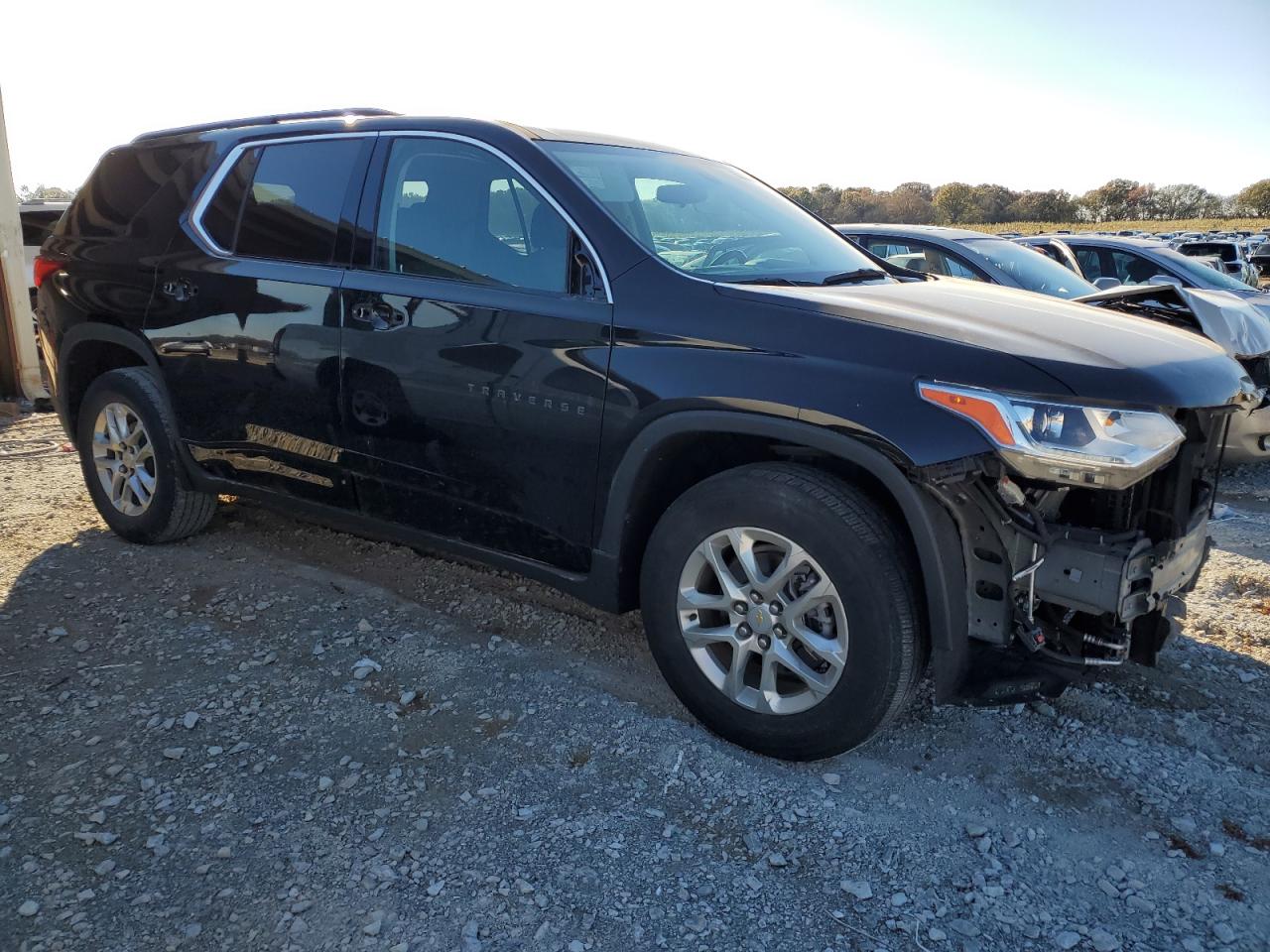 2021 Chevrolet Traverse VIN 1GNERGKW5MJ202331 Copart auction photo, front end damage thumbnail 4