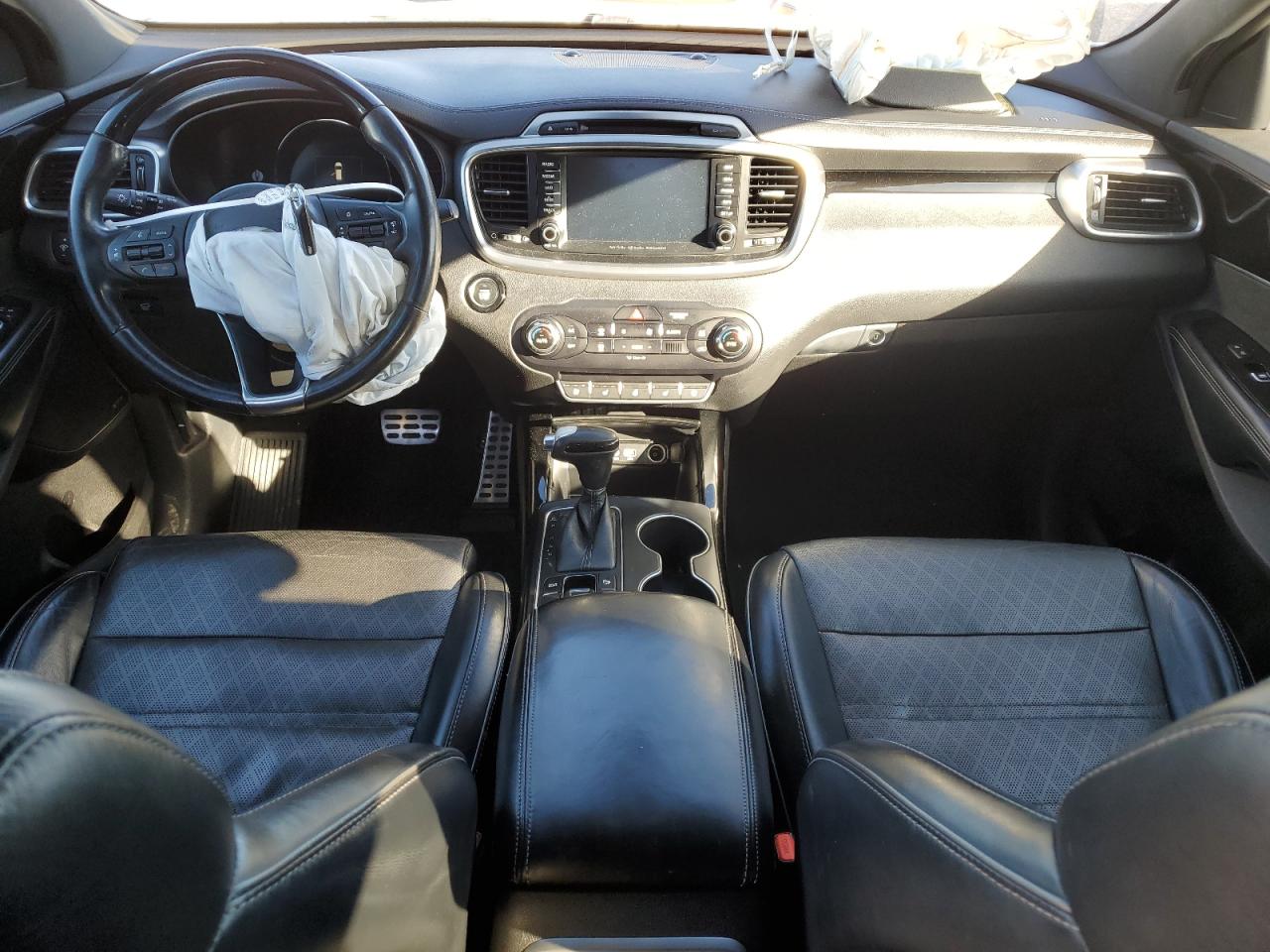 2017 KIA Sorento VIN 5XYPK4A58HG235181 Copart auction photo, front end damage thumbnail 8
