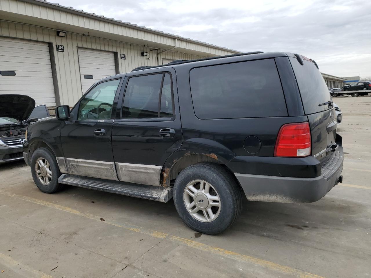 2003 Ford Expedition VIN 1FMPU16L63LC04388 Copart auction photo, front end damage thumbnail 2