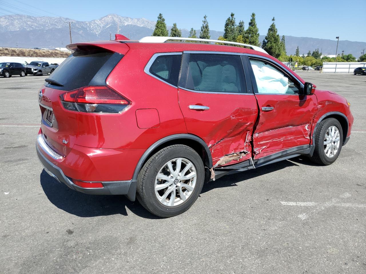 2017 Nissan Rogue VIN 5N1AT2MN1HC791156 Copart auction photo, front end / side damage thumbnail 3