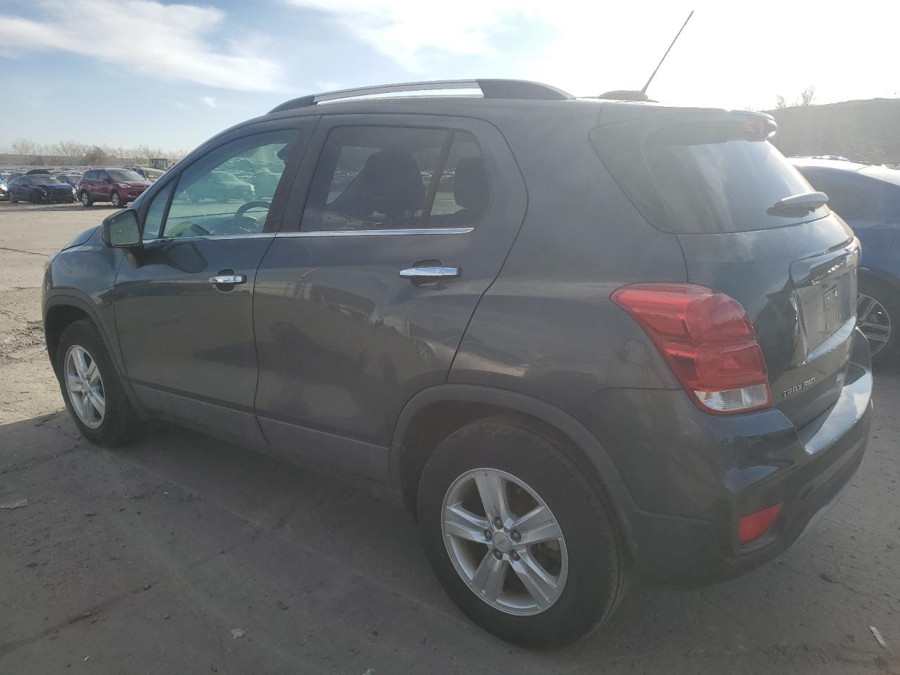2018 Chevrolet Trax VIN KL7CJPSB4JB617891 Copart auction photo, front end / hail damage thumbnail 2