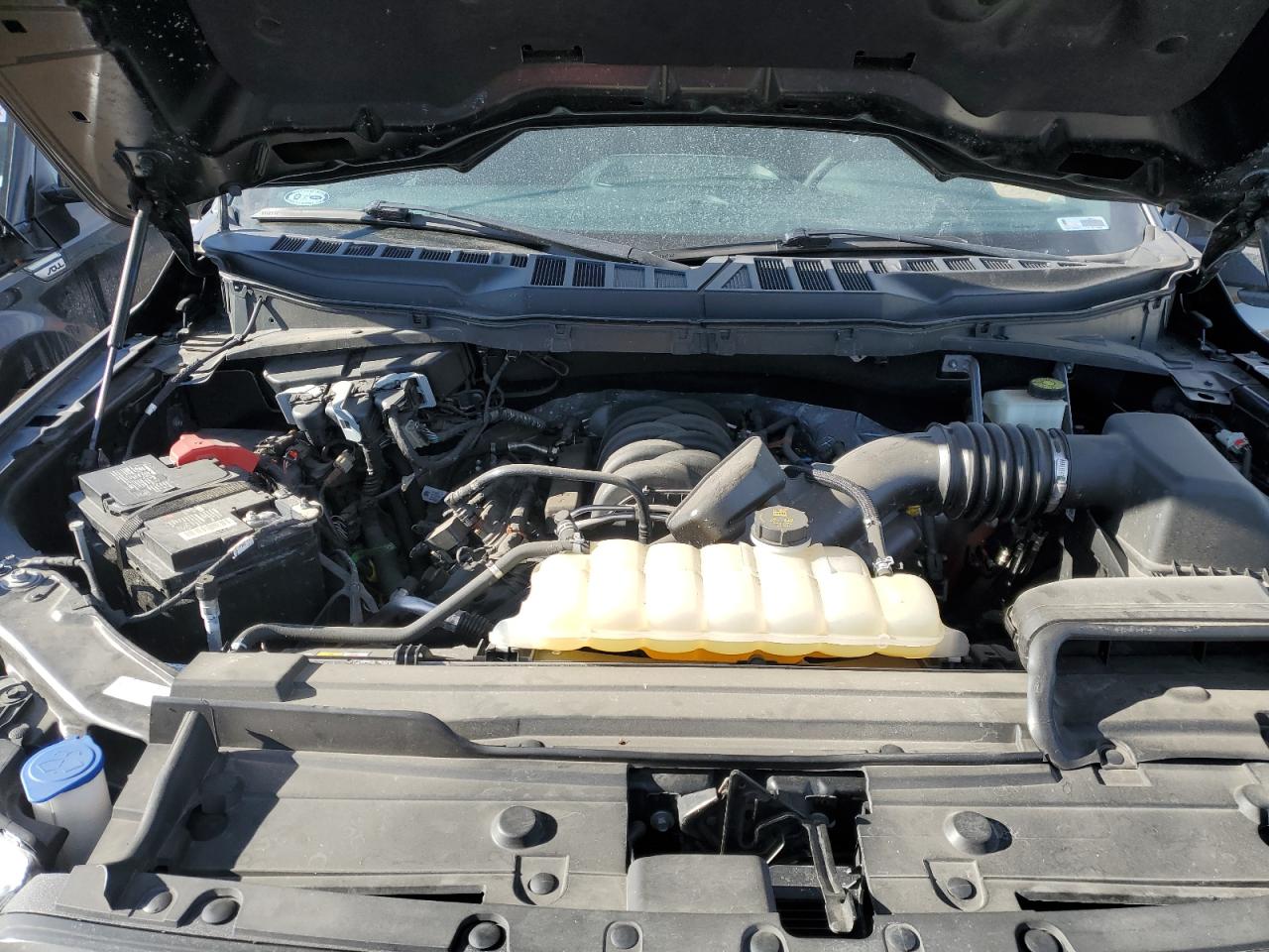 2022 Ford F-150 VIN 1FTFW1E57NKE31563 Copart auction photo, undercarriage / rear end damage thumbnail 11