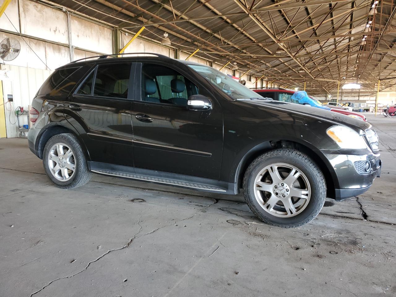 2007 Mercedes-Benz M-klasse VIN 4JGBB22E17A248894 Copart auction photo, minor dent/scratches damage thumbnail 4