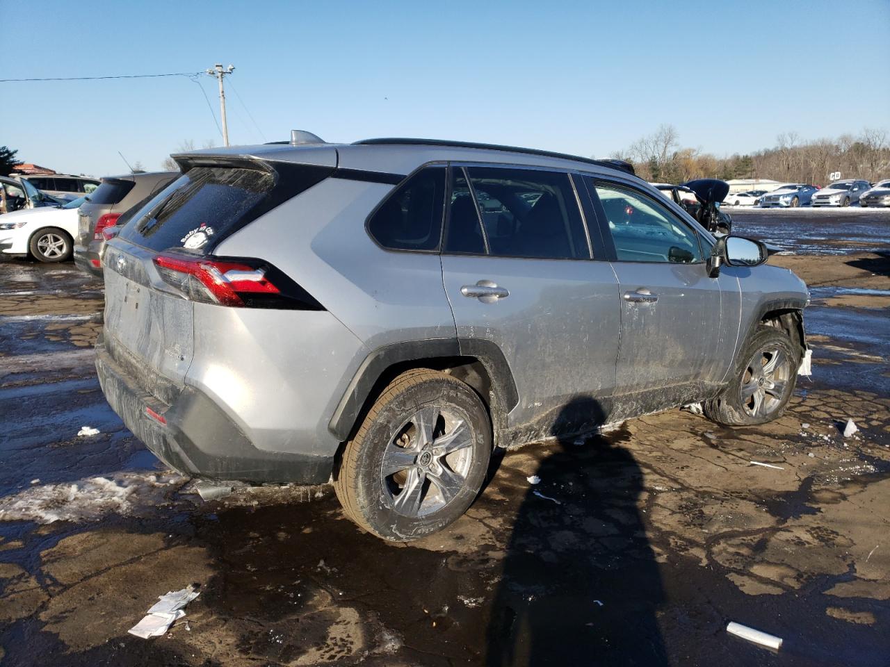 2022 Toyota RAV 4 VIN 4T3LWRFV4NU061292 Copart auction photo, front end / side damage thumbnail 3
