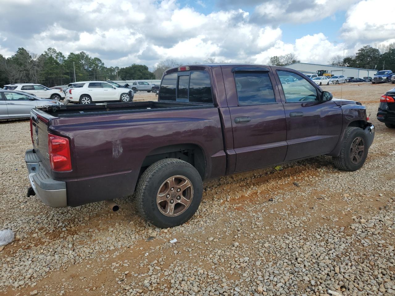 2005 Dodge Dakota VIN 1D7HE48N95S205605 Copart auction photo, front end damage thumbnail 3