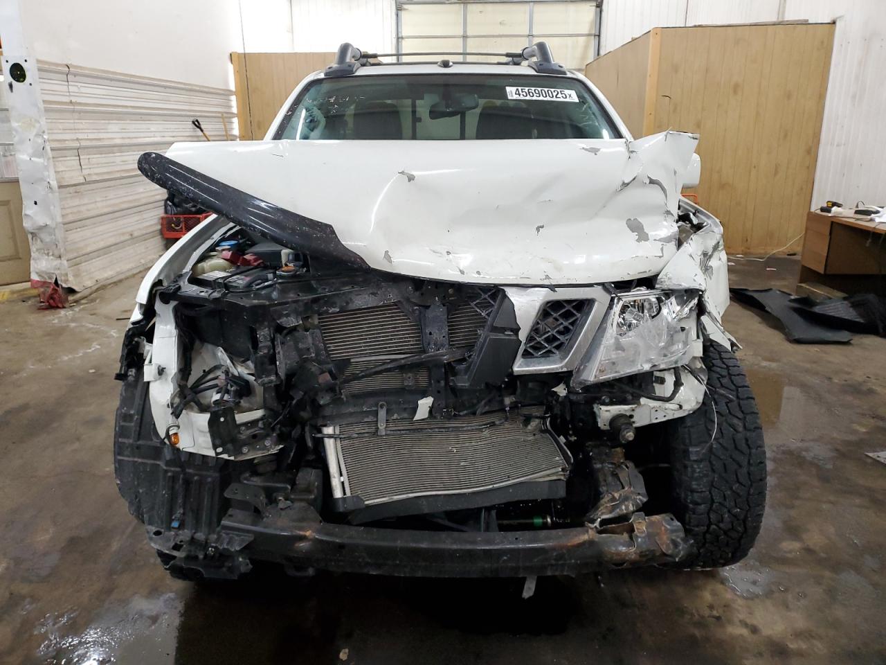 2021 Nissan Navara (Frontier) VIN 1N6ED0EB1MN702659 Copart auction photo, front end damage thumbnail 5