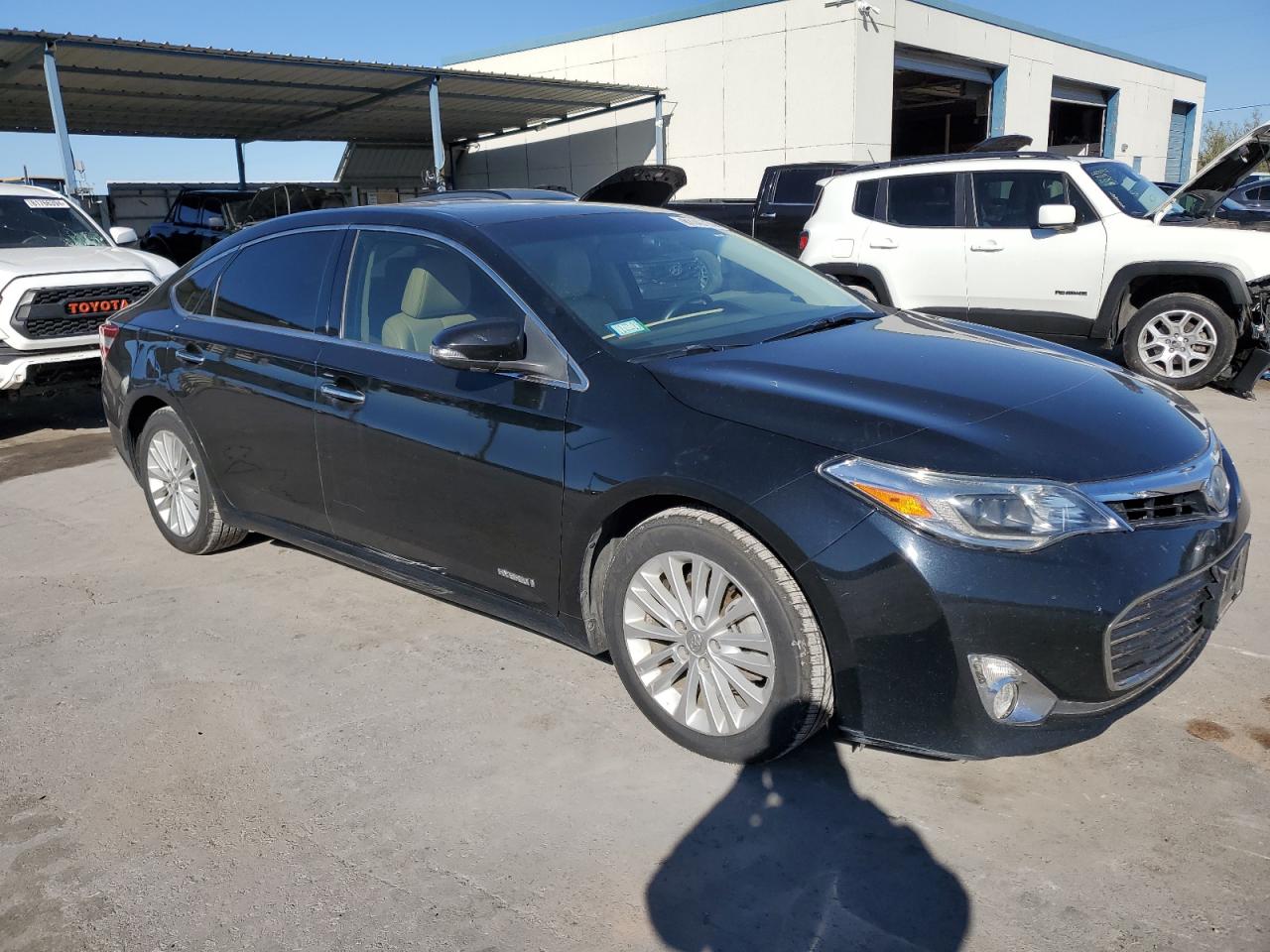 2013 Toyota Avalon VIN 4T1BD1EB5DU002804 Copart auction photo, minor dent/scratches damage thumbnail 4