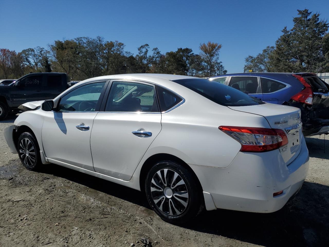 2014 Nissan Sentra VIN 3N1AB7AP2EL624401 Copart auction photo, front end / minor dent/scratches damage thumbnail 2