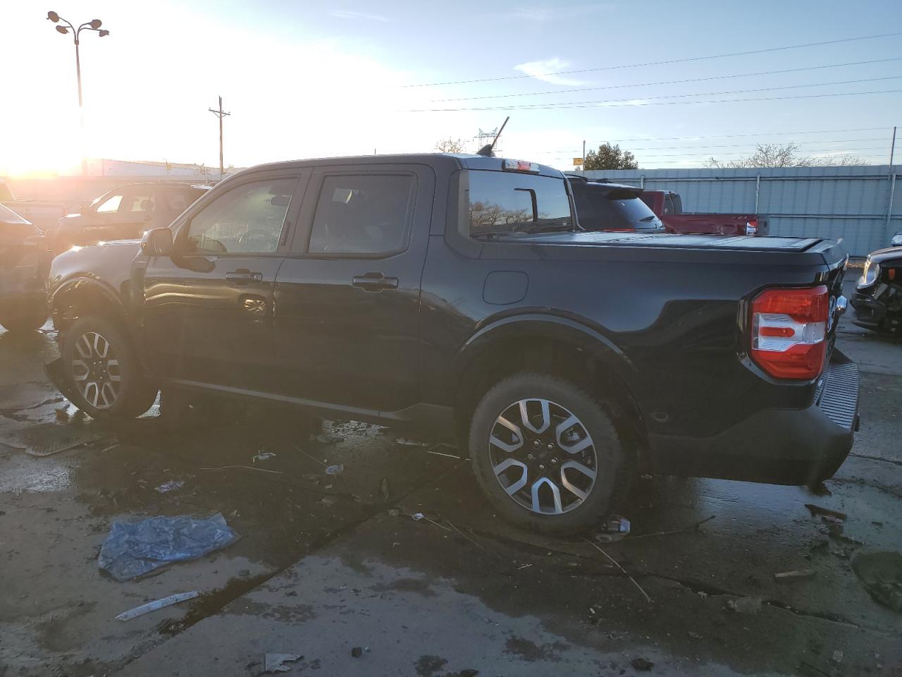 2022 Ford Maverick VIN 3FTTW8E3XNRA69959 Copart auction photo, front end damage thumbnail 2