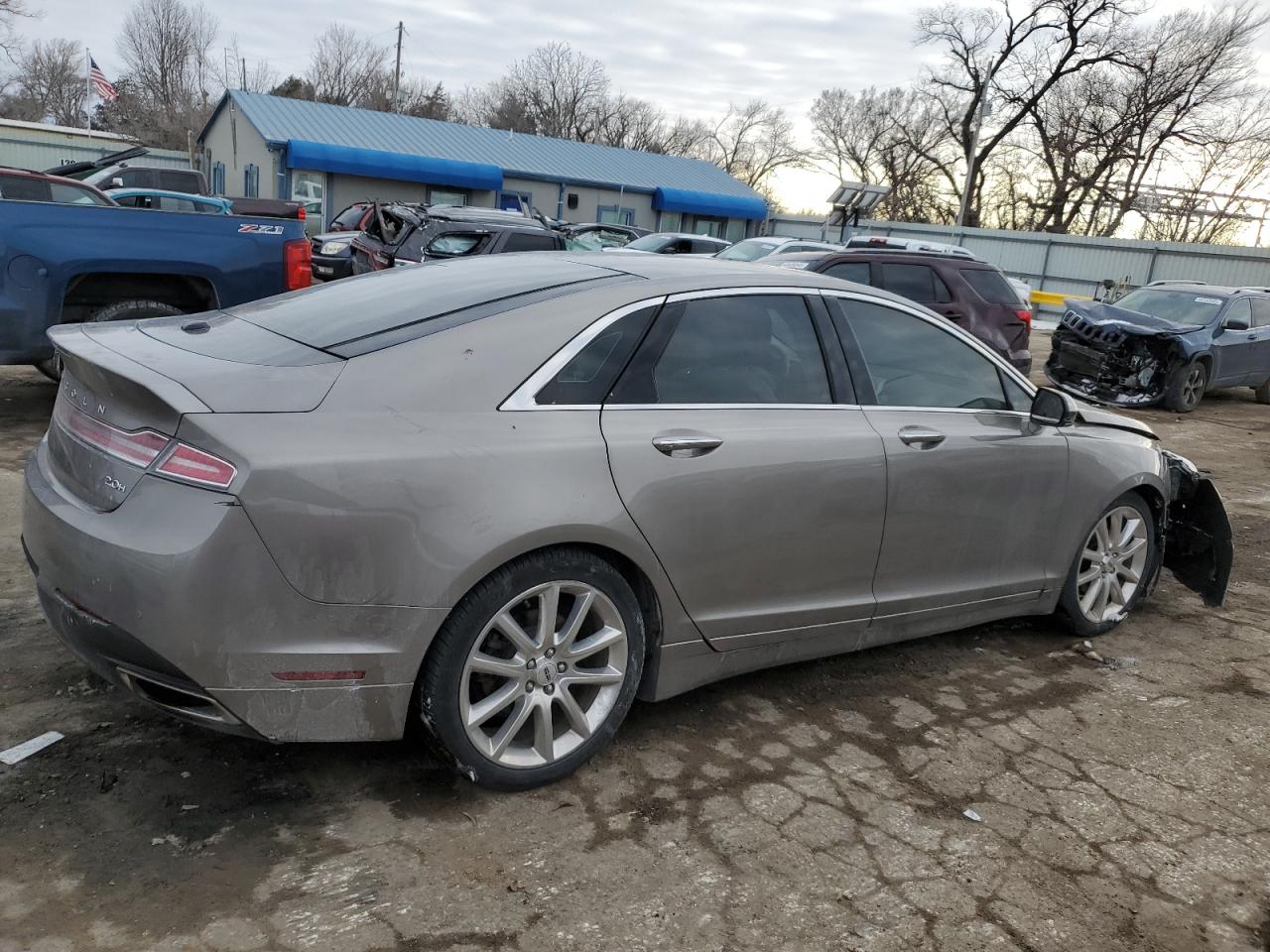 2015 Lincoln MKZ VIN 3LN6L2LU2FR622809 Copart auction photo, front end / rear end damage thumbnail 3