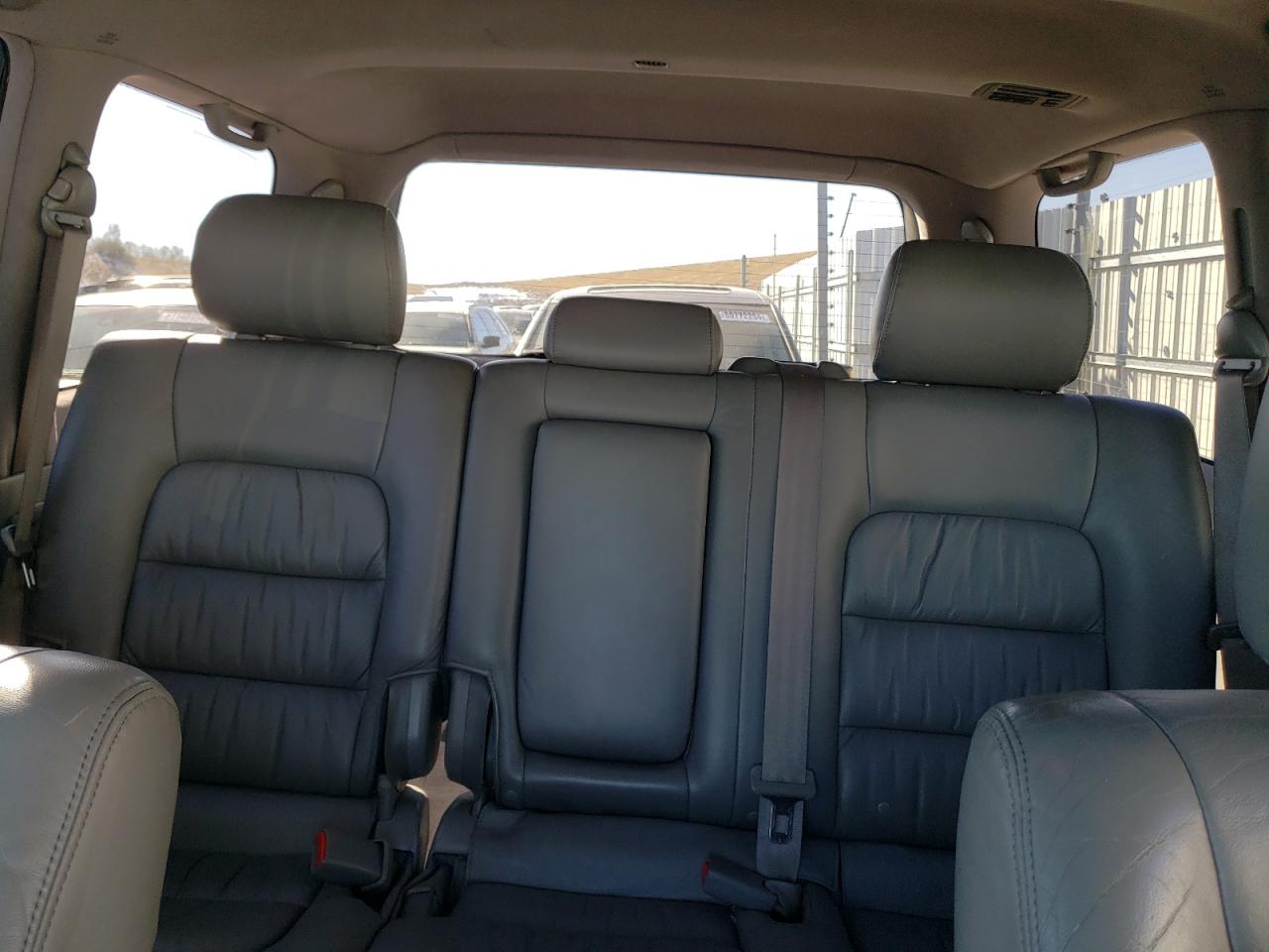 2006 Lexus LX VIN JTJHT00W164012493 Copart auction photo, front end / minor dent/scratches damage thumbnail 10