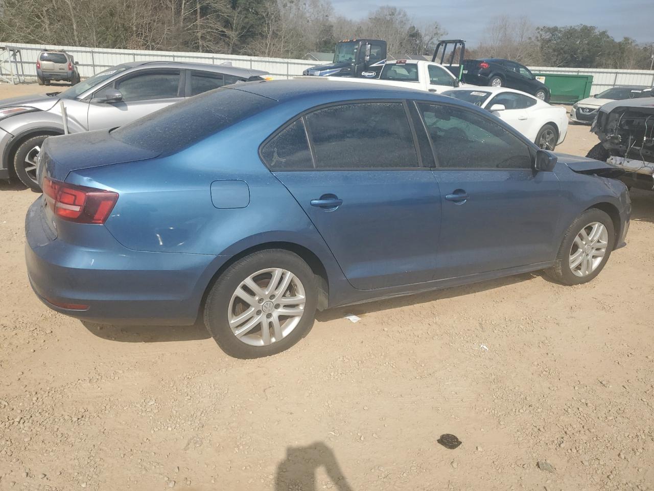 2018 Volkswagen Jetta VIN 3VW2B7AJ7JM231962 Copart auction photo, mechanical / front end damage thumbnail 3